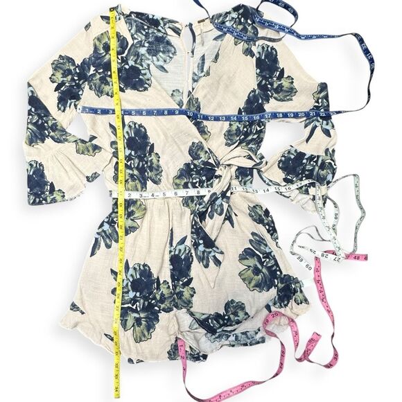 FREE PEOPLE Women’s Antique Combo Navy Cream Floral Long Sleeve Wrap Romper Size - Picture 7 of 7